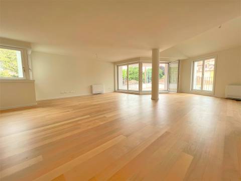 T4 duplex na Foz Velha c terraço