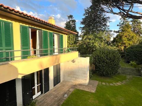 Moradia imponente em Bairro de excelência entre a Boavista e o Campo Alegre