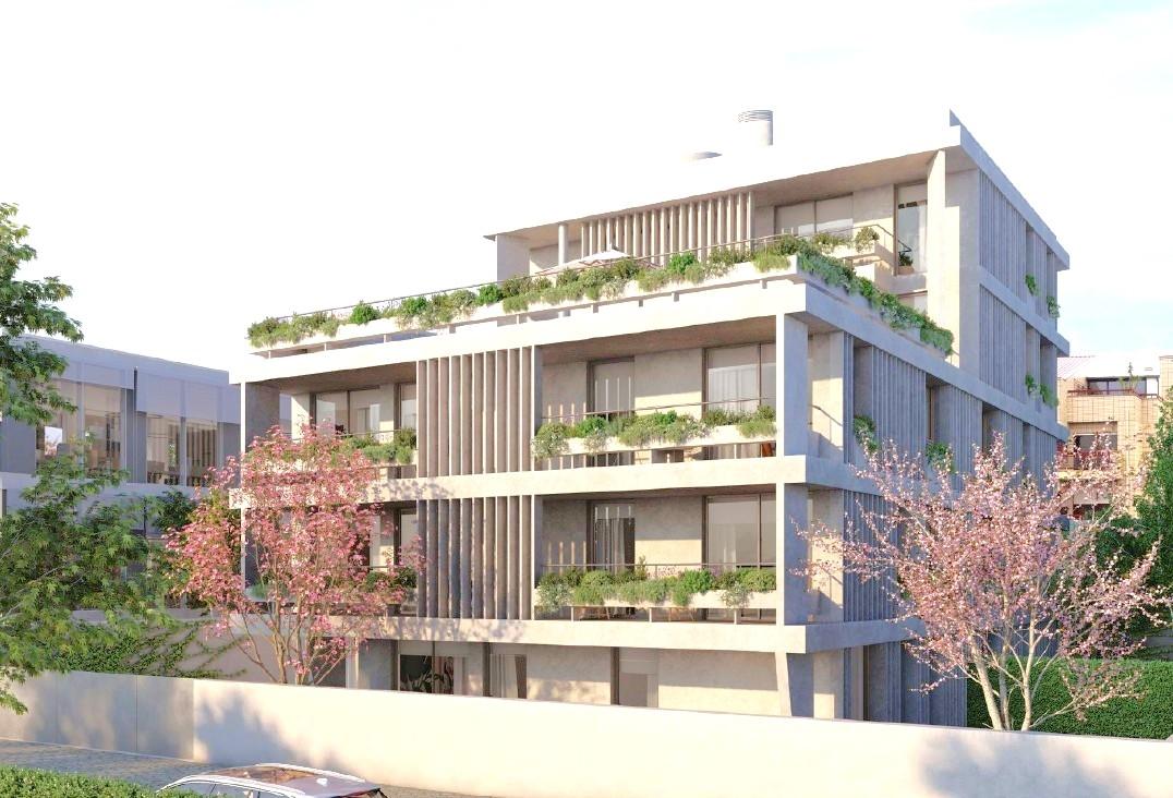 T4 duplex c/ terraço à Marechal Gomes da Costa