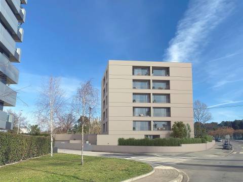 T3 c varanda e garagem na Prelada.