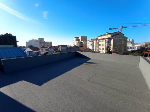 Moradia T6 para remodelar em Vila de Conde