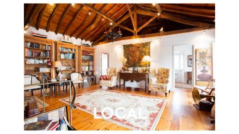 Moradia de charme T4 c/ jardim em Óbidos