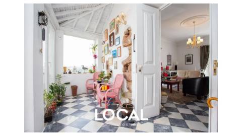 Moradia de charme T4 c/ jardim em Óbidos