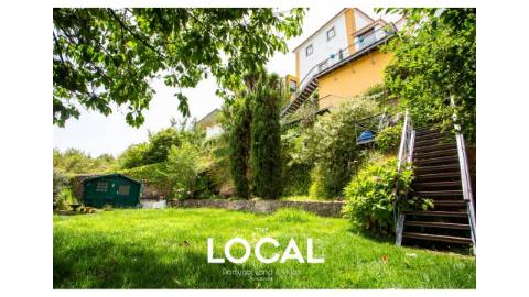 Moradia de charme T4 c/ jardim em Óbidos