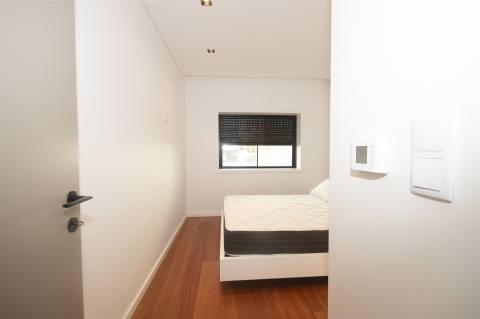 T3 c/ varanda p/ o mar na Av. Brasil na Foz do Douro