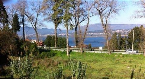 Terreno Seixas vista rio