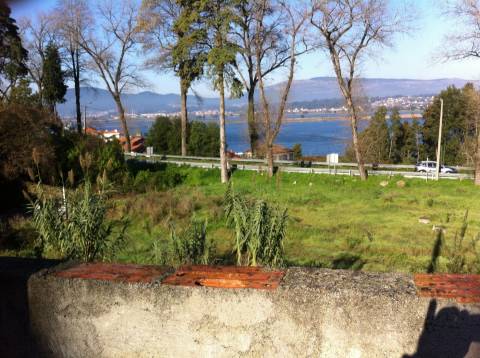 Terreno Seixas vista rio