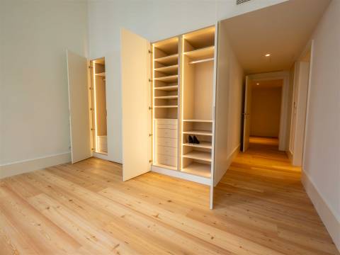 T3 em condomínio privado na baixa Portuense