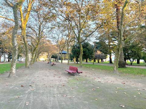 Apartamento T2 c/ varanda ao Parque da Cidade