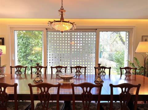 Moradia T6 c/ T1 no jardim à Boavista no Bairro Hollywood