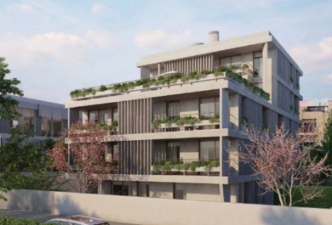 T3 c/ varanda à Marechal Gomes da Costa