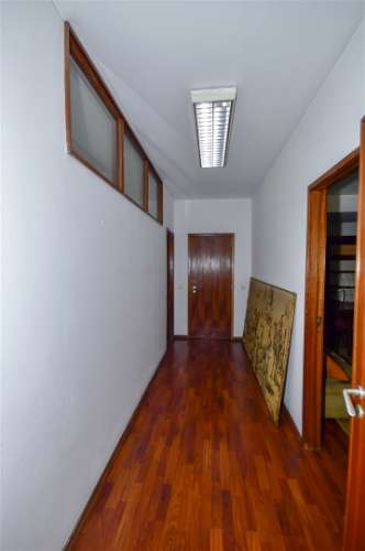 Escritório T7 c/ garagem no centro do Porto