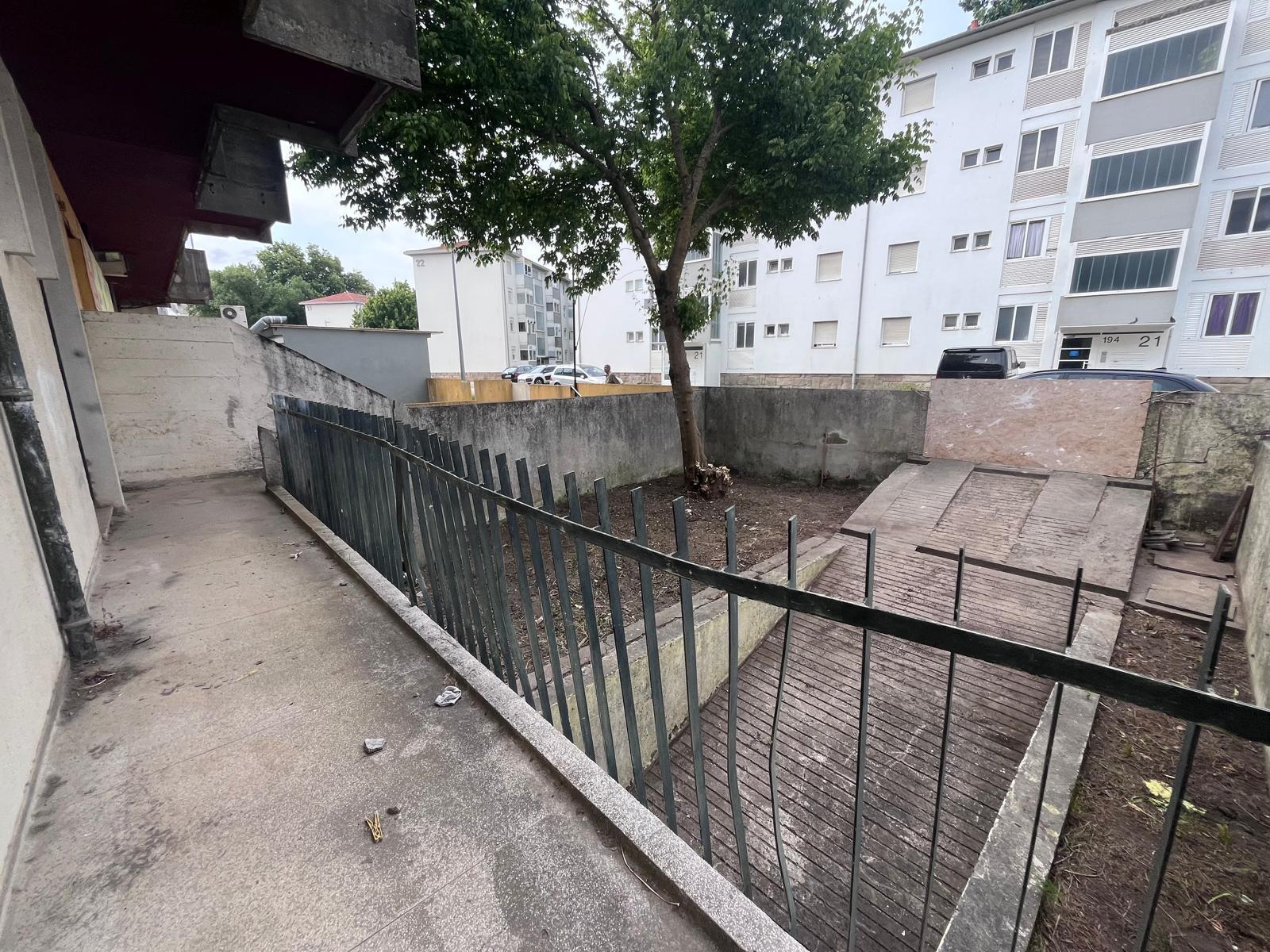 Loja T2+1 Venda em Ramalde,Porto