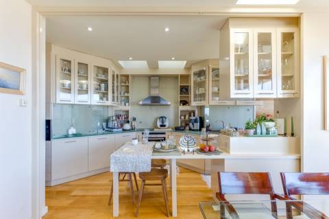 T3 duplex nos Pinhais da Foz com terraço e com vistas mar