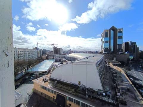 Excelente escritório T8 na Boavista