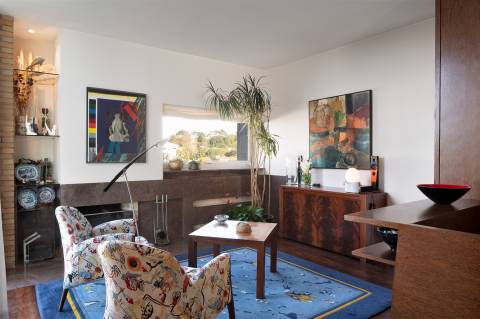 Moradia V4 com jardim e terraços