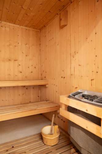 Moradia V4 com jardim e terraços