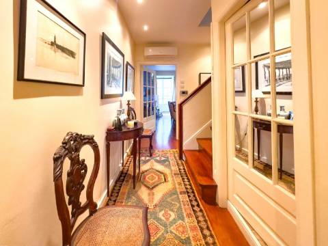 Moradia T3+1 com jardim na Foz Velha.