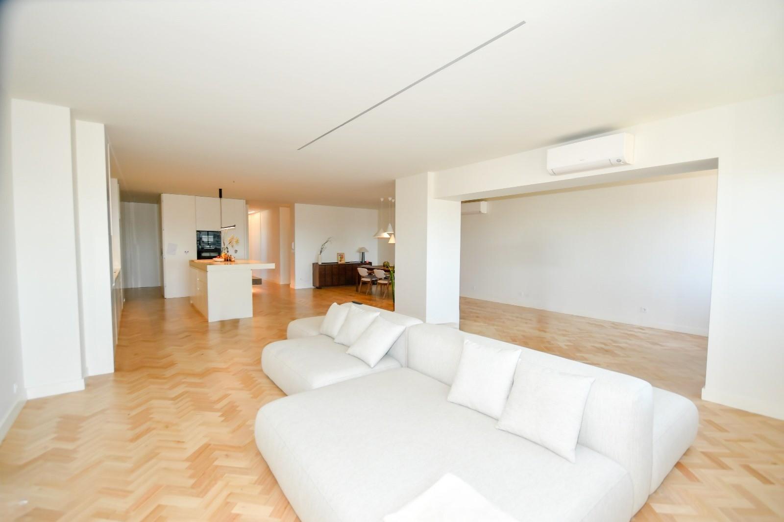 Apartamento T4 Venda em Cedofeita, Santo Ildefonso, Sé, Miragaia, São Nicolau e Vitória,Porto