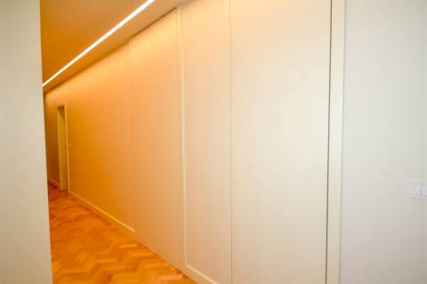 Apartamento T4 de Luxo com 3 frentes no Porto