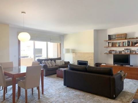 T3 na Foz com varanda com vista mar e rio