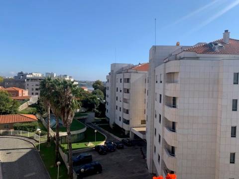 T3 na Foz com varanda com vista mar e rio