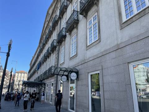 T1 c/ varanda e garagem no Porto