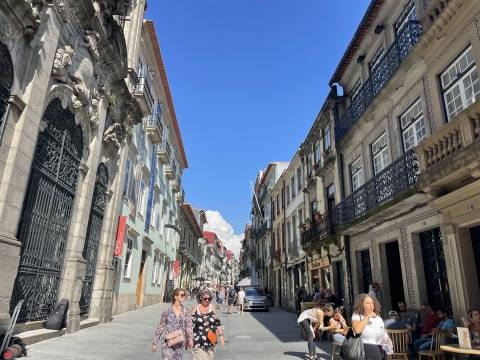 T1 c/ varanda e garagem no Porto