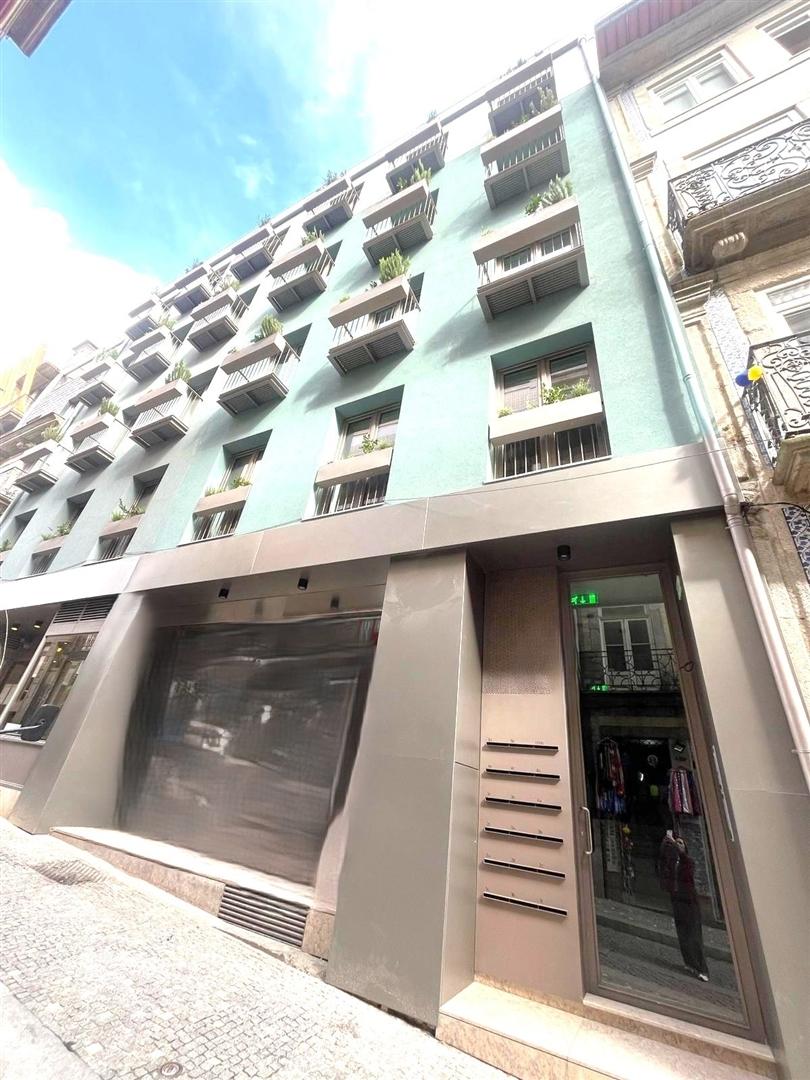 T1 novo p/ arrendar na baixa do Porto