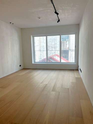 T1 novo p/ arrendar na baixa do Porto