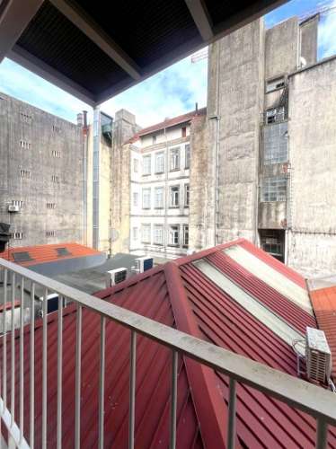 T1 novo p/ arrendar na baixa do Porto