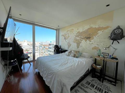 T4+1 Matosinhos Sul em condomínio com piscina