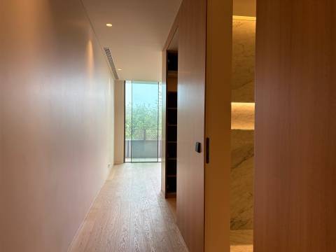 T3 de luxo c/ jardim em condomínio privado em Nevogilde