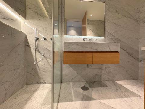 T3 de luxo c/ jardim em condomínio privado em Nevogilde