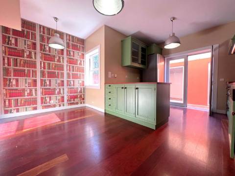 Moradia T4 na Foz velha com jardim e piscina perto do rio e mar