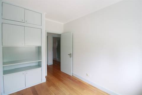 T5 junto a Antunes Guimarães