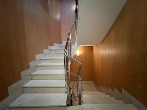 T5 junto a Antunes Guimarães