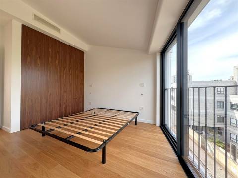 Moradia T4 ao Palácio de Cristal no Porto entre a Baixa e a Boavista