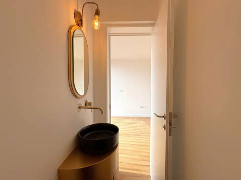 Moradia T4 ao Palácio de Cristal no Porto entre a Baixa e a Boavista