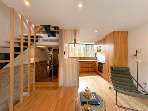 Moradia T4 ao Palácio de Cristal no Porto entre a Baixa e a Boavista