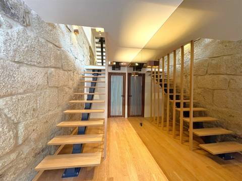 Moradia T4 ao Palácio de Cristal no Porto entre a Baixa e a Boavista