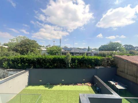 Moradia T4 c/ jardim, junto ao CLIP e ao Parque da Cidade – Porto