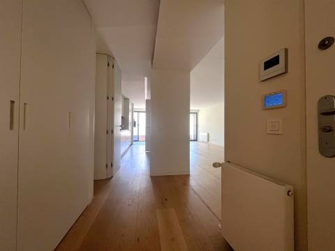 T3 Novo para Arrendamento – Foz do Douro