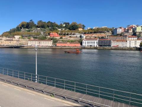 Moradia T3 com Jardim em junto à praia