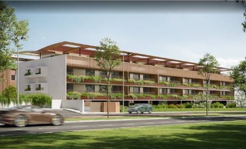 T5 de luxo c/ terraço e piscina com 685 m2 em construção na Av da Boavista