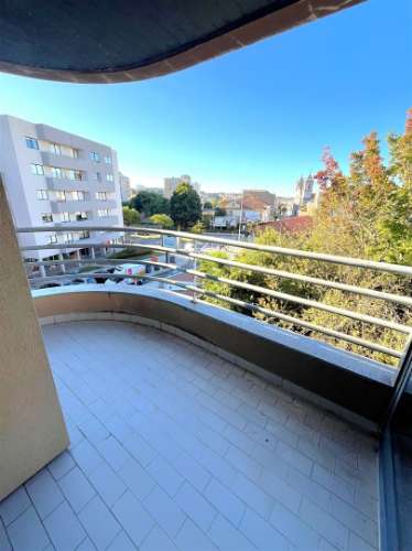 T2 c/ varanda e garagem p/ arrendar no Porto