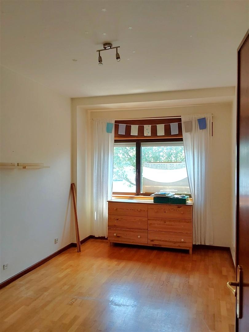 T2+1 na Foz do Douro em frente ao rio