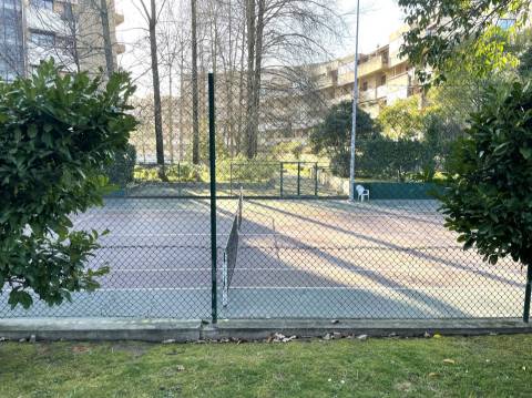 T2 c/ varanda e garagem no Pinheiro Manso no Porto