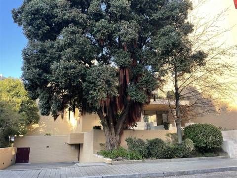 T2 c/ varanda e garagem no Pinheiro Manso no Porto