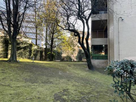 T2 c/ varanda e garagem no Pinheiro Manso no Porto